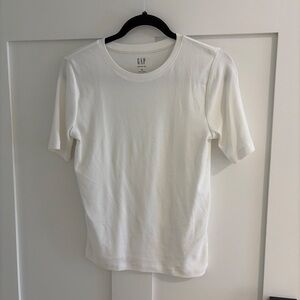 GAP Modern White Tee